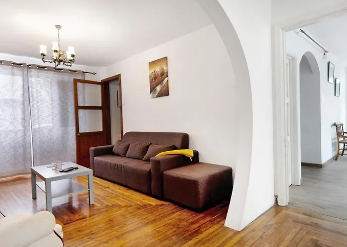 Casa Dona Isaura 蓬塔德尔加达